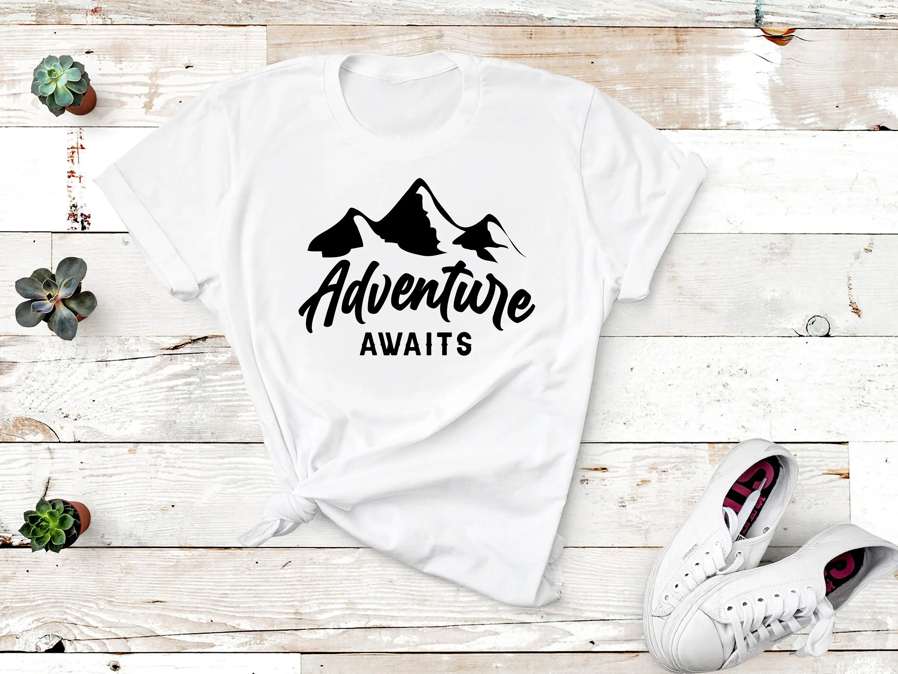 Outdoor Adventure Mountaintop Backpack - L'aventure vous attend T-shirt Randonnée Montagnes